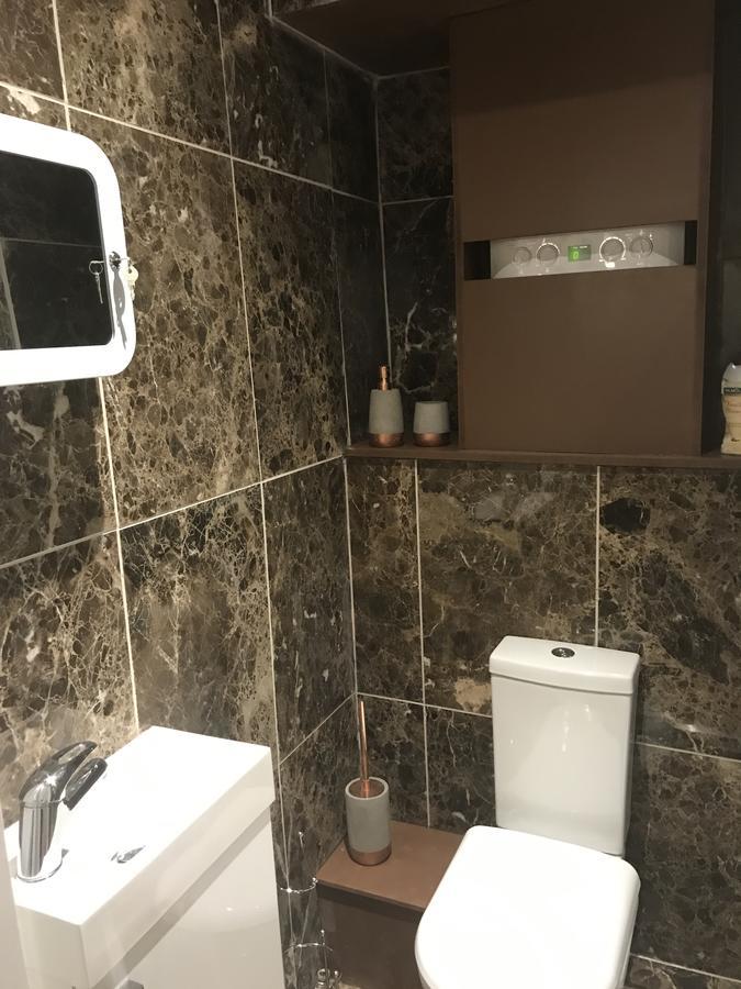 2 Bed, Ground Floor Bijou Georgian City Apartment バース エクステリア 写真