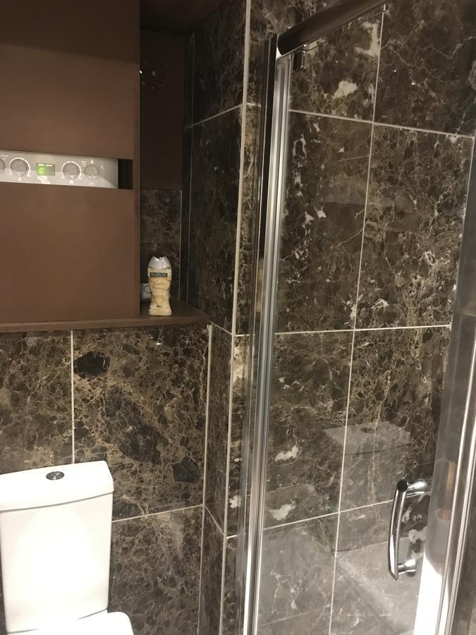 2 Bed, Ground Floor Bijou Georgian City Apartment バース エクステリア 写真